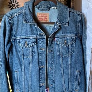 Levis trucker denim jacket